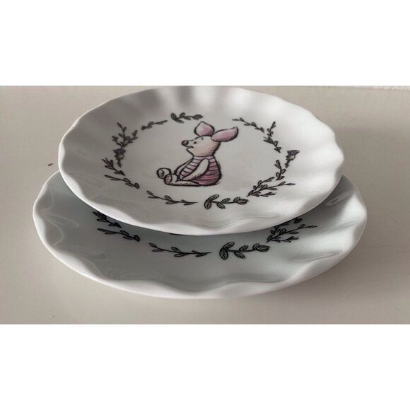 Set Of 2 Disney Winnie Pooh Piglet Walking Along Scalloped Ceramic Salad Plates - Picture 5 of 13